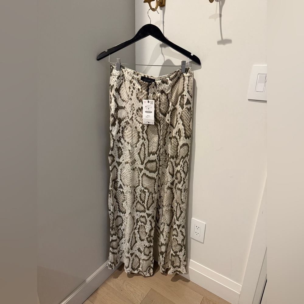 Zara - Wide leg flowy snake print trousers - Picture 3 of 5